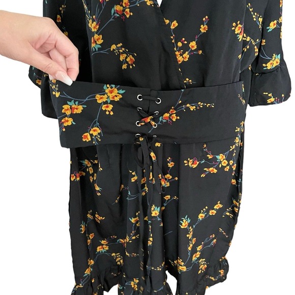 Pretty Little Thing US 18 Sheath Dress Black Floral Surplice Vneck Mini - Picture 7 of 11